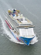 Norwegian Breakaway auf See